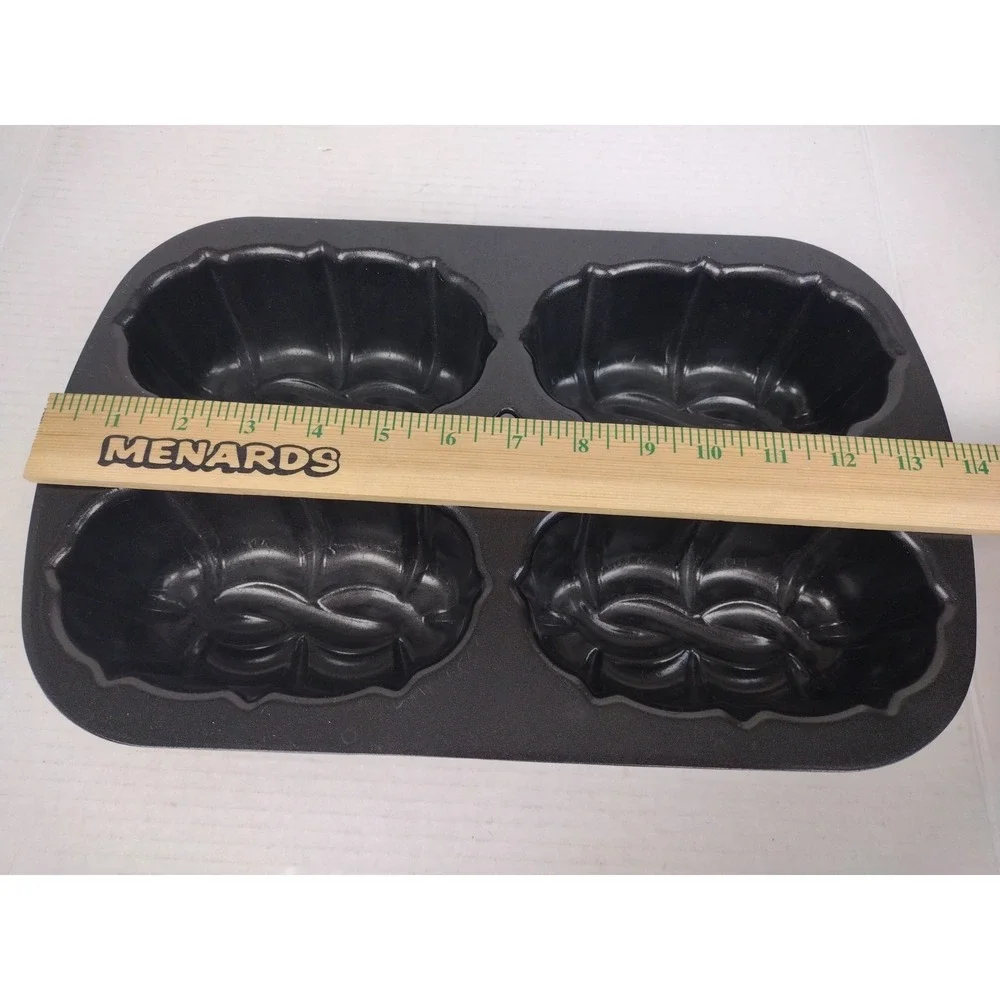 Nordic Ware Mini Bundt 4 Loaf Pan Mold Heavy Cast Aluminum 8 Cup Non-Stick USA